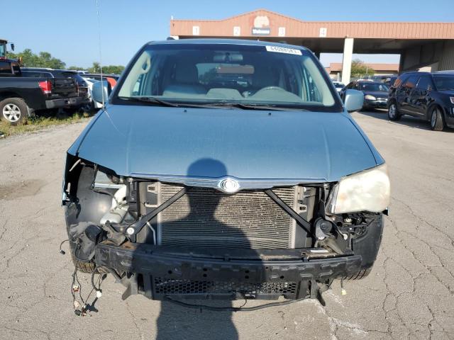 Photo 4 VIN: 2A4RR5D15AR284577 - CHRYSLER TOWN & COU 