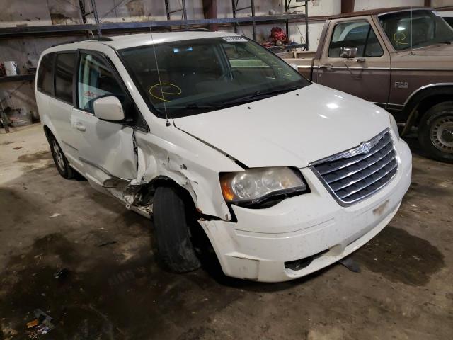 Photo 0 VIN: 2A4RR5D15AR293666 - CHRYSLER TOWN AND C 