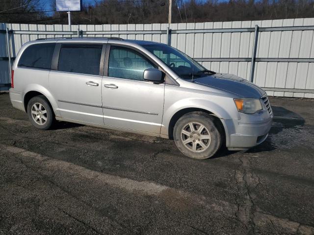 Photo 3 VIN: 2A4RR5D15AR310322 - CHRYSLER MINIVAN 