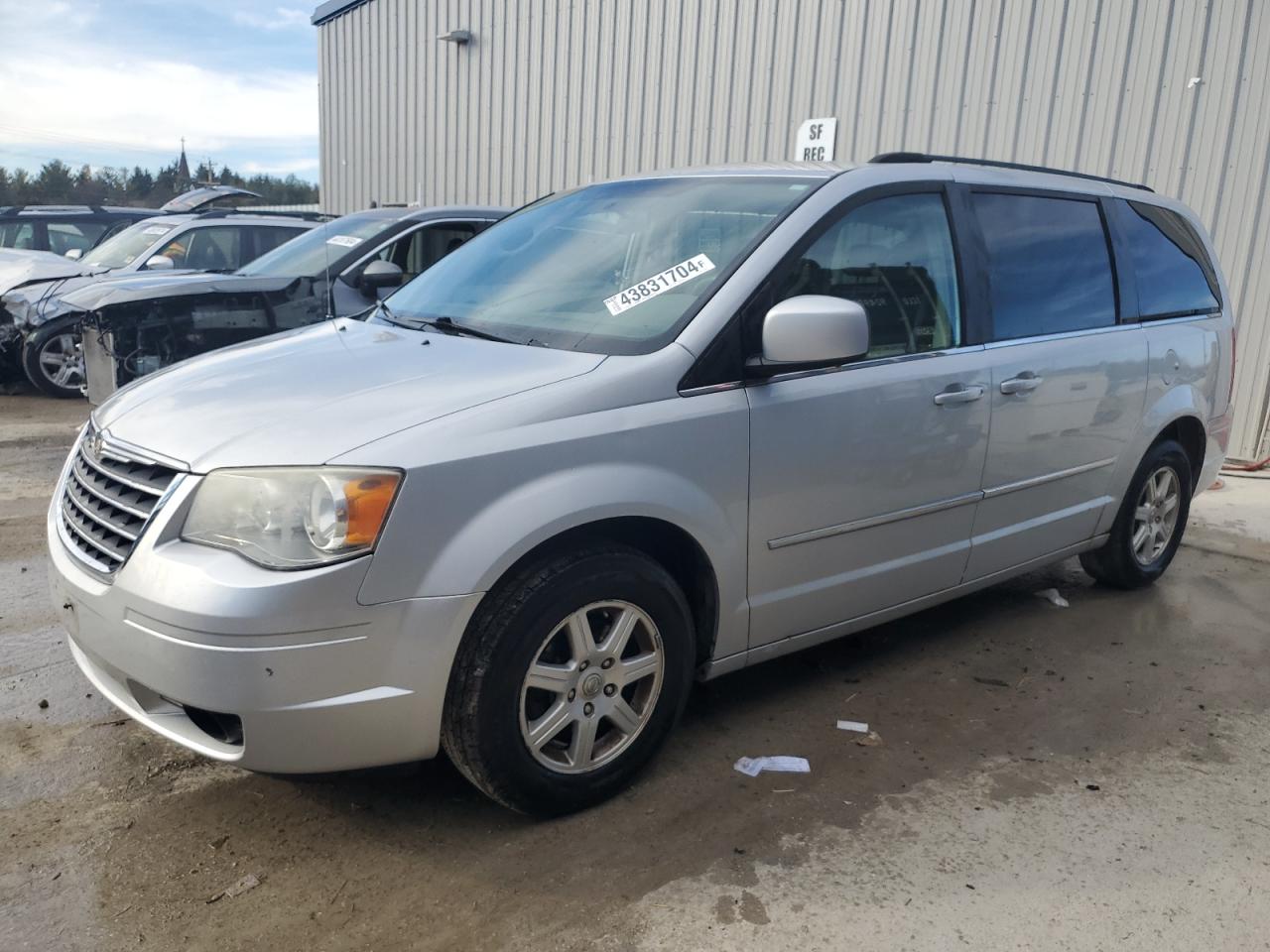 Photo 0 VIN: 2A4RR5D15AR315522 - CHRYSLER TOWN & COUNTRY 