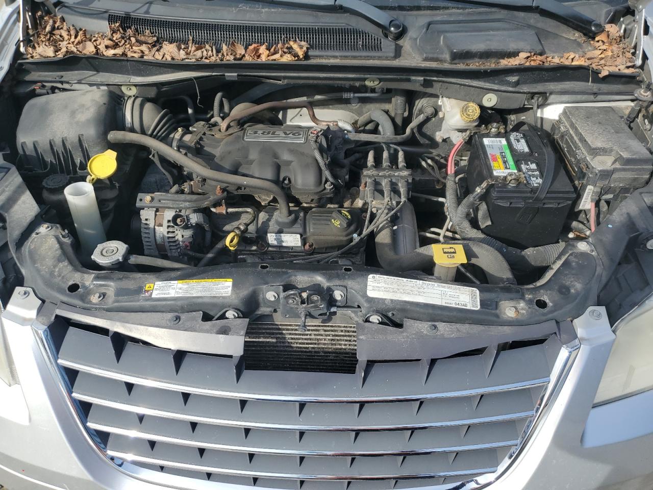 Photo 10 VIN: 2A4RR5D15AR315522 - CHRYSLER TOWN & COUNTRY 