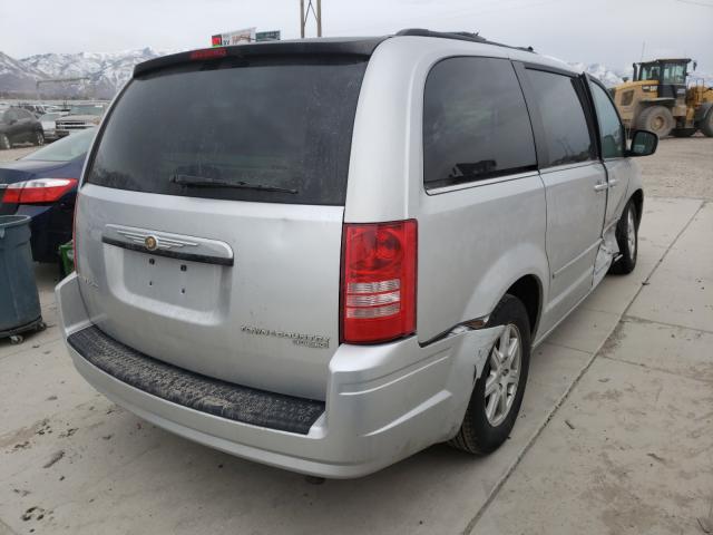 Photo 3 VIN: 2A4RR5D15AR324138 - CHRYSLER TOWN &AMP COU 