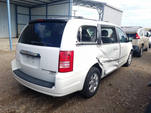 Photo 3 VIN: 2A4RR5D15AR324219 - CHRYSLER TOWN & COU 