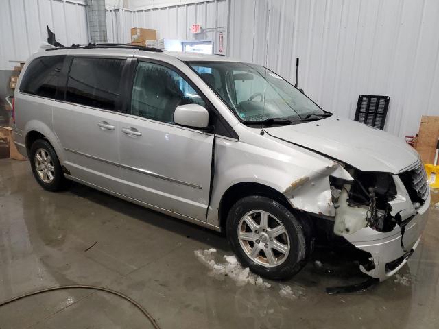 Photo 3 VIN: 2A4RR5D15AR328920 - CHRYSLER MINIVAN 