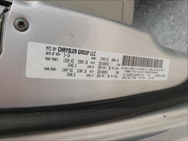 Photo 9 VIN: 2A4RR5D15AR337634 - CHRYSLER TOWN &AMP COU 