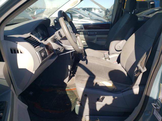 Photo 6 VIN: 2A4RR5D15AR381083 - CHRYSLER TOWN & COU 