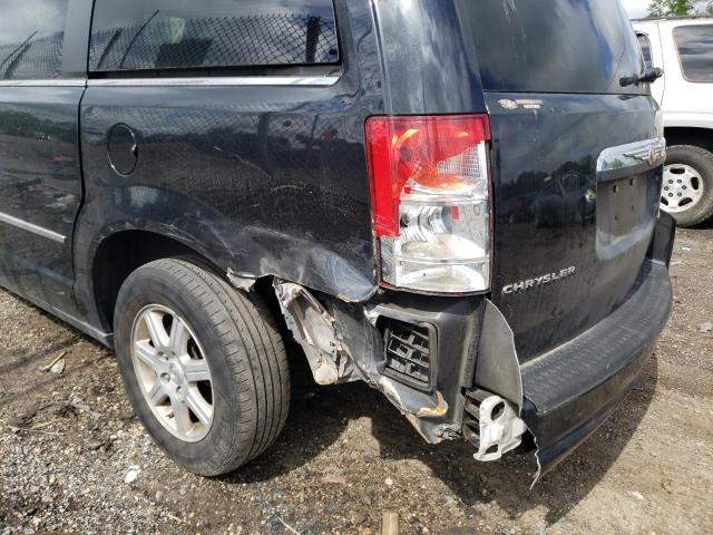 Photo 8 VIN: 2A4RR5D15AR412753 - CHRYSLER TOWN & COU 