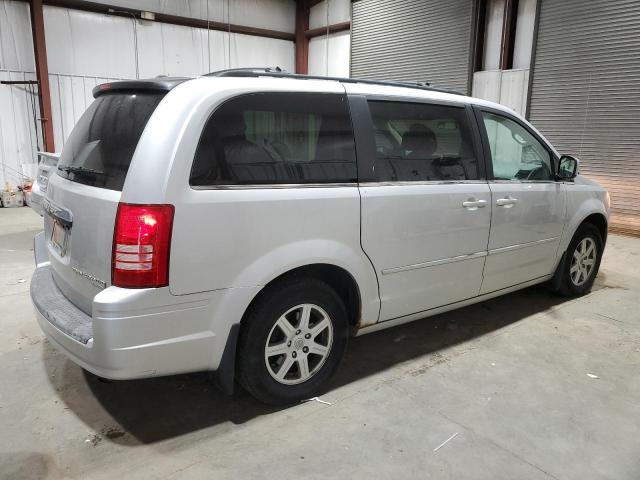 Photo 2 VIN: 2A4RR5D15AR413661 - CHRYSLER TOWN & COU 