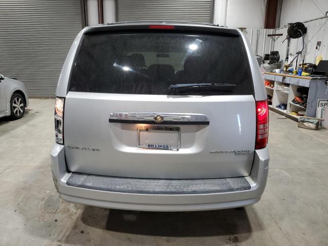 Photo 5 VIN: 2A4RR5D15AR413661 - CHRYSLER TOWN & COU 