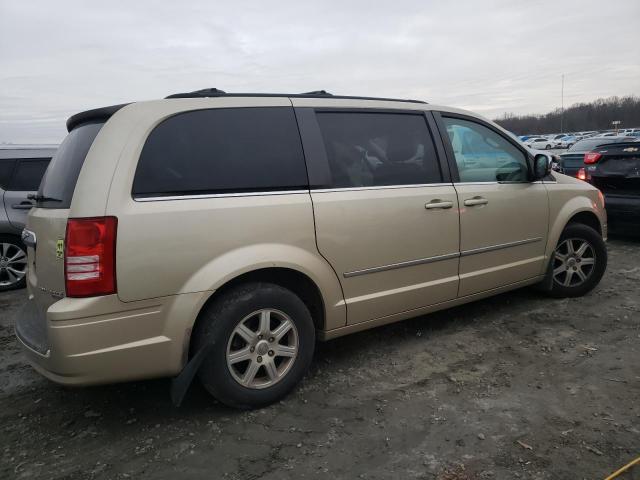 Photo 2 VIN: 2A4RR5D15AR415698 - CHRYSLER TOWN & COU 