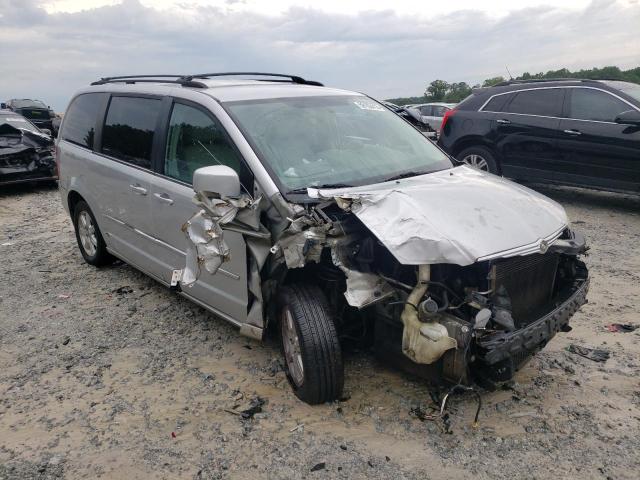 Photo 3 VIN: 2A4RR5D15AR421470 - CHRYSLER TOWN & COU 