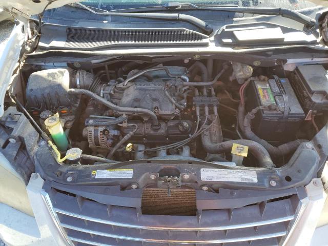 Photo 6 VIN: 2A4RR5D15AR450905 - CHRYSLER TOWN & COU 