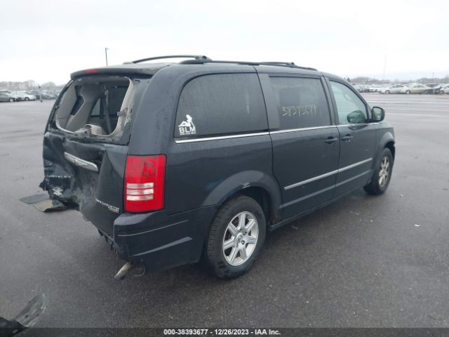 Photo 3 VIN: 2A4RR5D15AR451424 - CHRYSLER TOWN & COUNTRY 