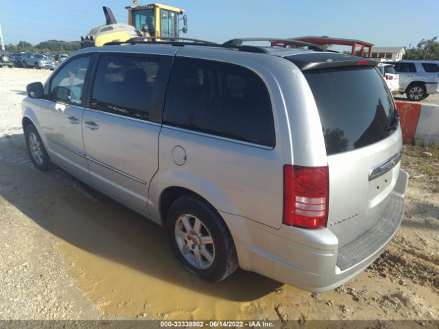 Photo 2 VIN: 2A4RR5D15AR463833 - CHRYSLER TOWN & COUNTRY 