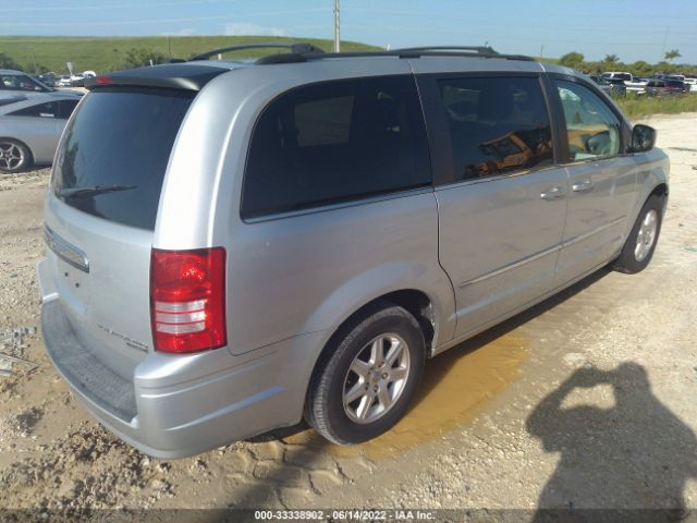 Photo 3 VIN: 2A4RR5D15AR463833 - CHRYSLER TOWN & COUNTRY 