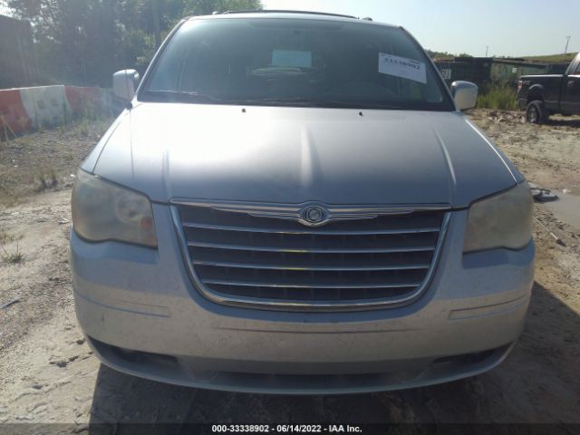 Photo 5 VIN: 2A4RR5D15AR463833 - CHRYSLER TOWN & COUNTRY 