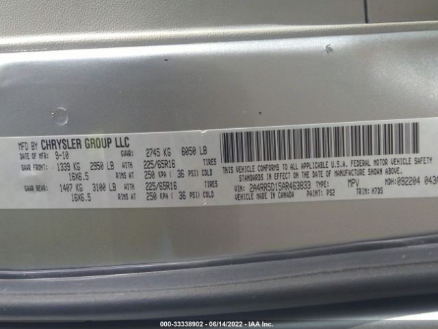 Photo 8 VIN: 2A4RR5D15AR463833 - CHRYSLER TOWN & COUNTRY 