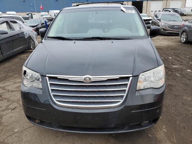 Photo 4 VIN: 2A4RR5D16AR126667 - CHRYSLER TOWN & COU 