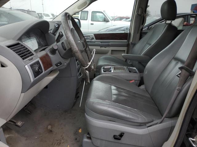 Photo 6 VIN: 2A4RR5D16AR126667 - CHRYSLER TOWN & COU 