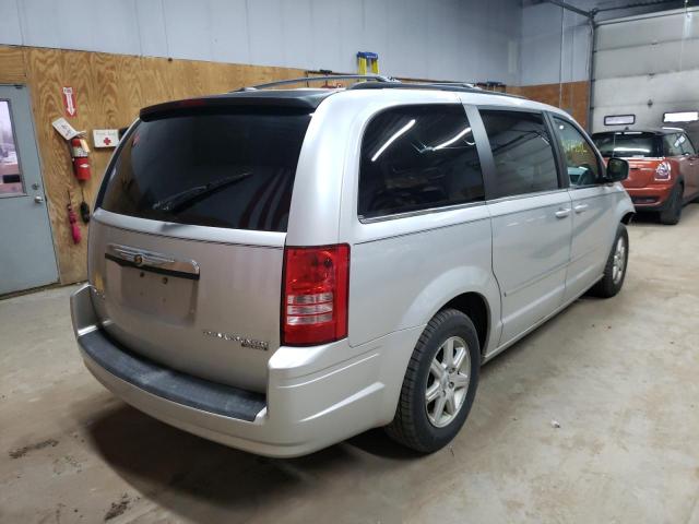 Photo 3 VIN: 2A4RR5D16AR128998 - CHRYSLER TOWN & COU 