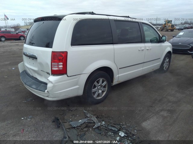 Photo 3 VIN: 2A4RR5D16AR130251 - CHRYSLER TOWN & COUNTRY 