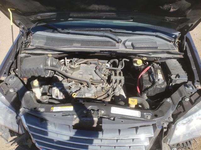 Photo 6 VIN: 2A4RR5D16AR150399 - CHRYSLER TOWN &AMP COU 