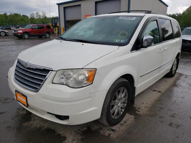 Photo 1 VIN: 2A4RR5D16AR152279 - CHRYSLER TOWN & COU 