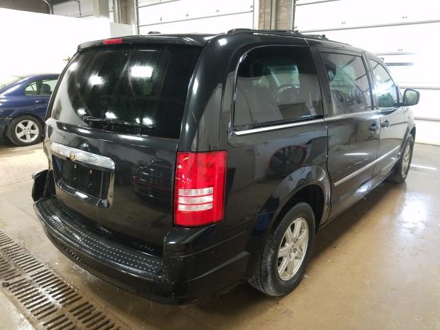 Photo 3 VIN: 2A4RR5D16AR188313 - CHRYSLER TOWN & COU 