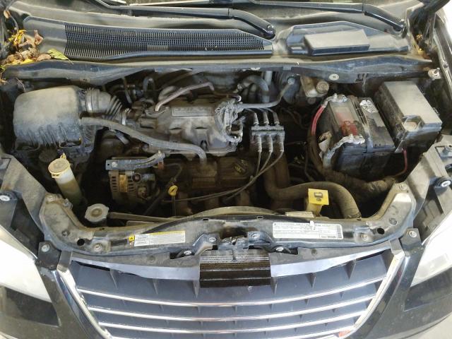 Photo 6 VIN: 2A4RR5D16AR188313 - CHRYSLER TOWN & COU 