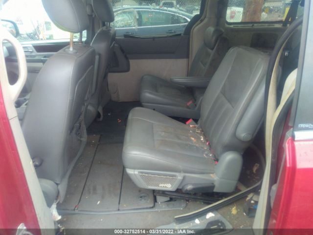 Photo 7 VIN: 2A4RR5D16AR188635 - CHRYSLER TOWN & COUNTRY 