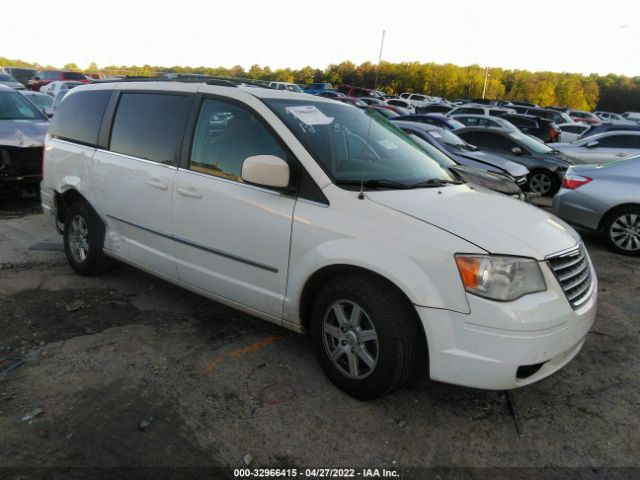 Photo 0 VIN: 2A4RR5D16AR204106 - CHRYSLER TOWN & COUNTRY 