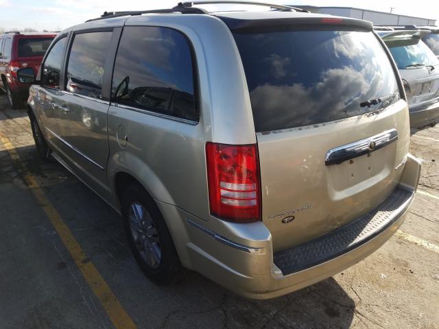 Photo 2 VIN: 2A4RR5D16AR293336 - CHRYSLER TOWN & COU 