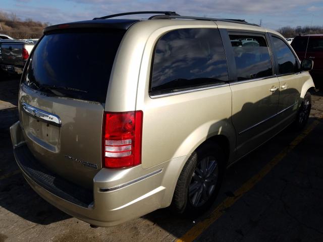 Photo 3 VIN: 2A4RR5D16AR293336 - CHRYSLER TOWN & COU 