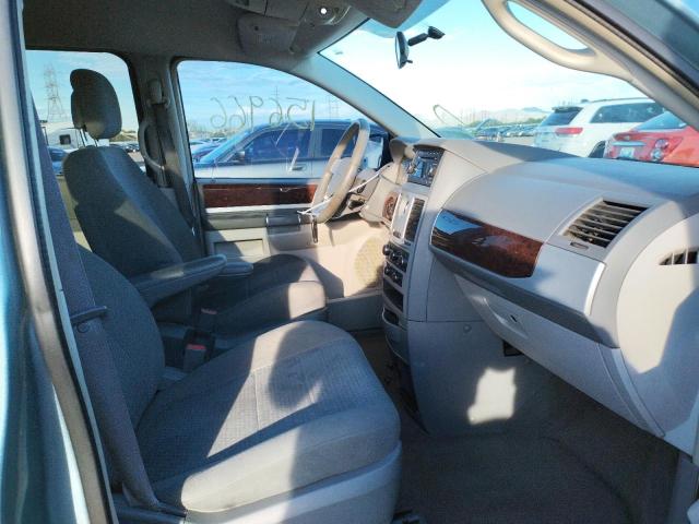 Photo 4 VIN: 2A4RR5D16AR308692 - CHRYSLER TOWN & COU 