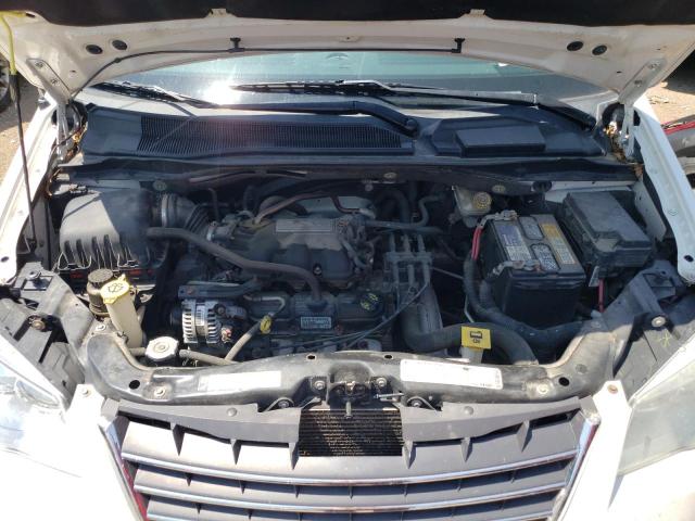 Photo 11 VIN: 2A4RR5D16AR347685 - CHRYSLER TOWN & COU 