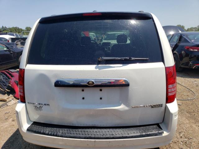 Photo 5 VIN: 2A4RR5D16AR347685 - CHRYSLER TOWN & COU 