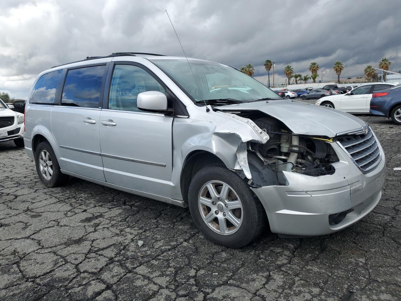 Photo 3 VIN: 2A4RR5D16AR359366 - CHRYSLER TOWN & COUNTRY 