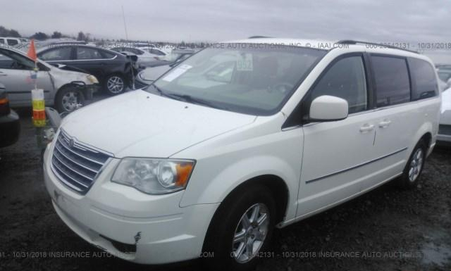 Photo 1 VIN: 2A4RR5D16AR373798 - CHRYSLER TOWN AND COUNTRY 