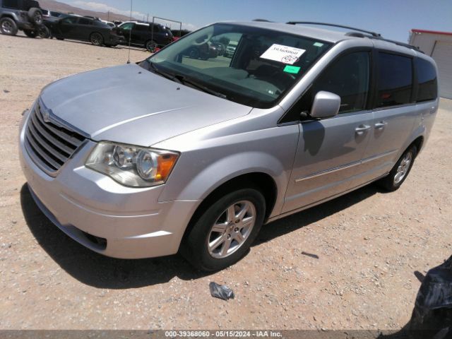 Photo 1 VIN: 2A4RR5D16AR413099 - CHRYSLER TOWN & COUNTRY 