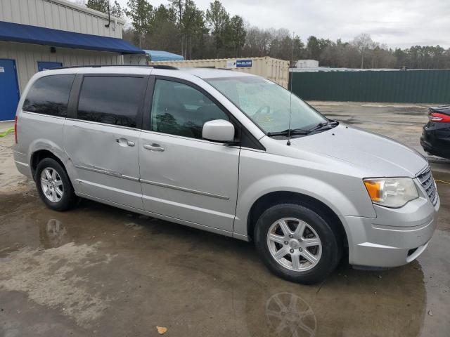 Photo 3 VIN: 2A4RR5D16AR450606 - CHRYSLER MINIVAN 