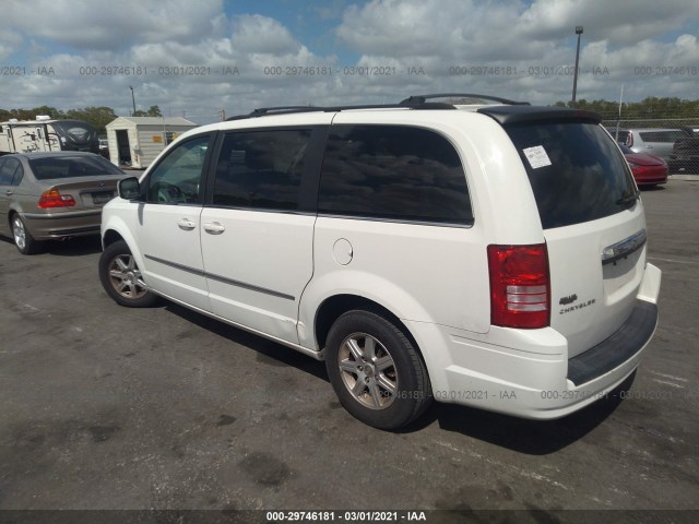 Photo 2 VIN: 2A4RR5D16AR463436 - CHRYSLER TOWN & COUNTRY 