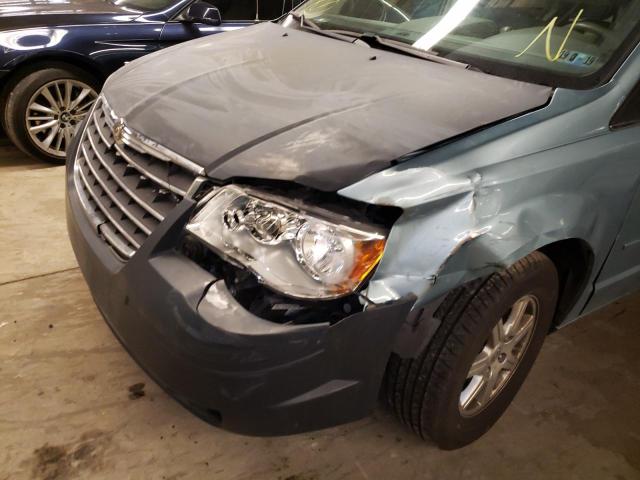 Photo 8 VIN: 2A4RR5D16AR467826 - CHRYSLER TOWN &AMP COU 