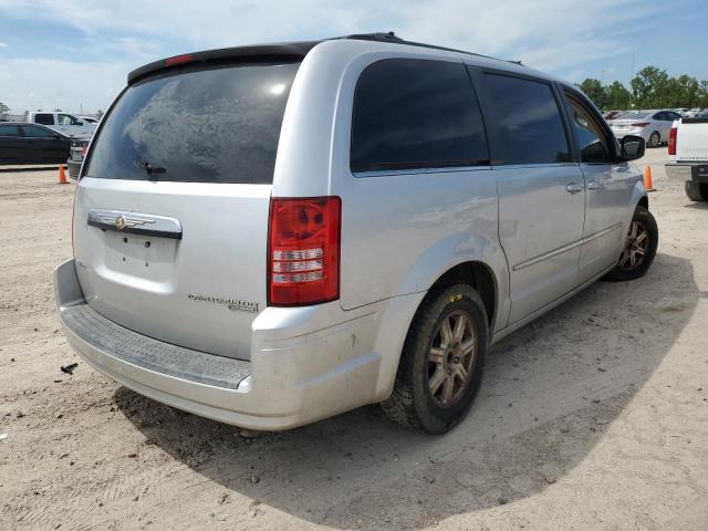 Photo 2 VIN: 2A4RR5D17AR116990 - CHRYSLER TOWN & COU 