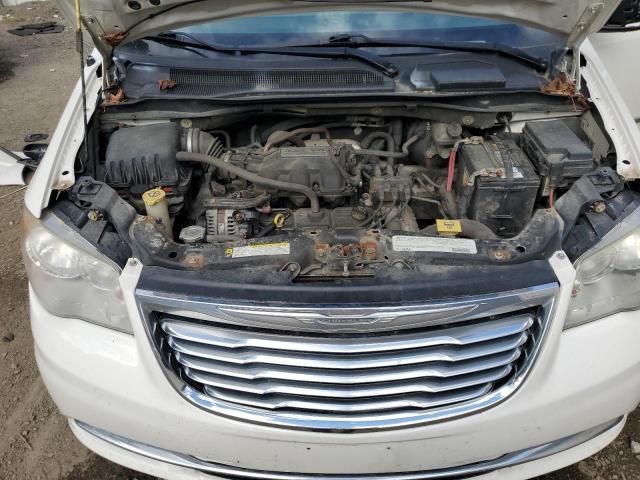 Photo 11 VIN: 2A4RR5D17AR170581 - CHRYSLER TOWN & COU 