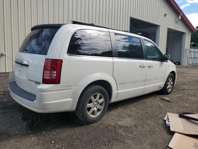 Photo 2 VIN: 2A4RR5D17AR170581 - CHRYSLER TOWN & COU 