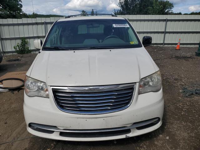 Photo 4 VIN: 2A4RR5D17AR170581 - CHRYSLER TOWN & COU 