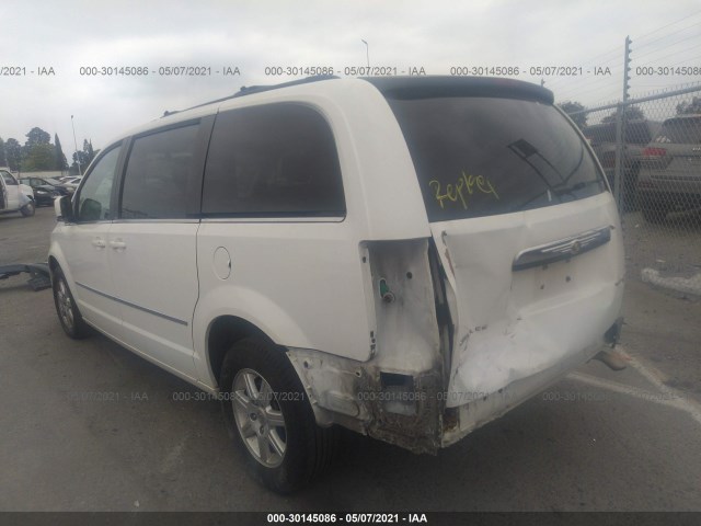 Photo 5 VIN: 2A4RR5D17AR213932 - CHRYSLER TOWN & COUNTRY 