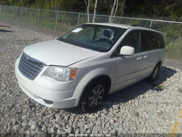 Photo 1 VIN: 2A4RR5D17AR260412 - CHRYSLER TOWN & COUNTRY 