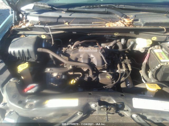 Photo 9 VIN: 2A4RR5D17AR300990 - CHRYSLER TOWN & COUNTRY 