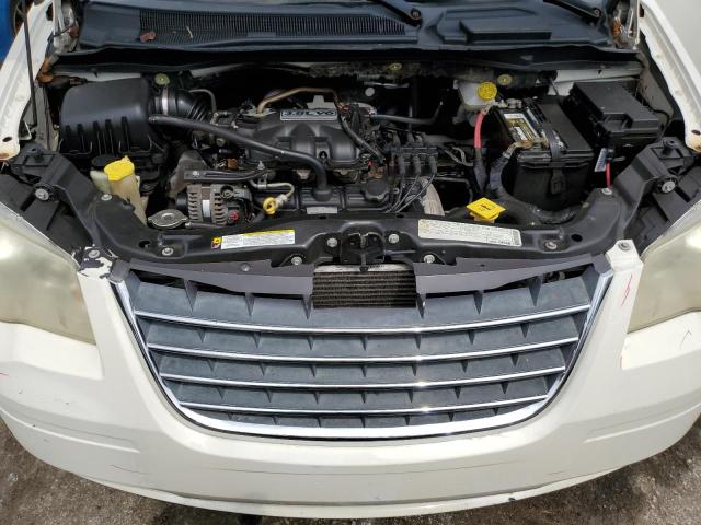 Photo 11 VIN: 2A4RR5D17AR305588 - CHRYSLER TOWN & COU 